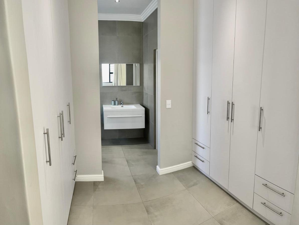 Oasis Of Comfort * Cape Town